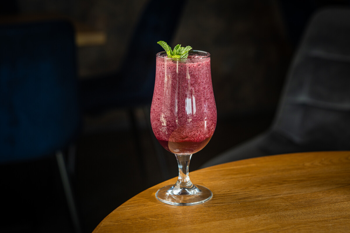 Blueberry-banana smoothie